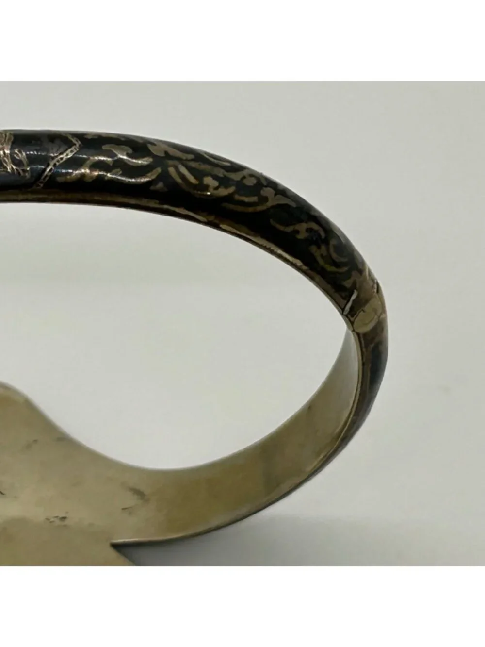 Vintage Siam Niello Bangle Bracelet Thai Black Enamel Hinged Chain Closure